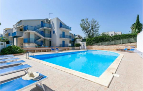 Nice home in Marina di Ragusa with Outdoor swimming pool, WiFi and 2 Bedrooms
